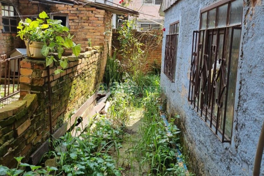 Casa com 100m², 2 dormitórios, no bairro Pio X em Caxias do Sul para Comprar