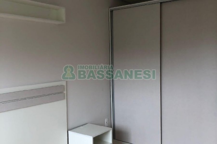 Apartamento com 48m², 2 dormitórios, 1 vaga, no bairro Cruzeiro em Caxias do Sul para Alugar