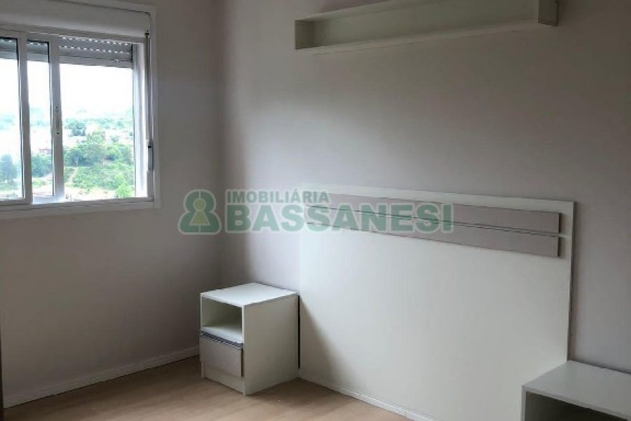 Apartamento com 48m², 2 dormitórios, 1 vaga, no bairro Cruzeiro em Caxias do Sul para Alugar