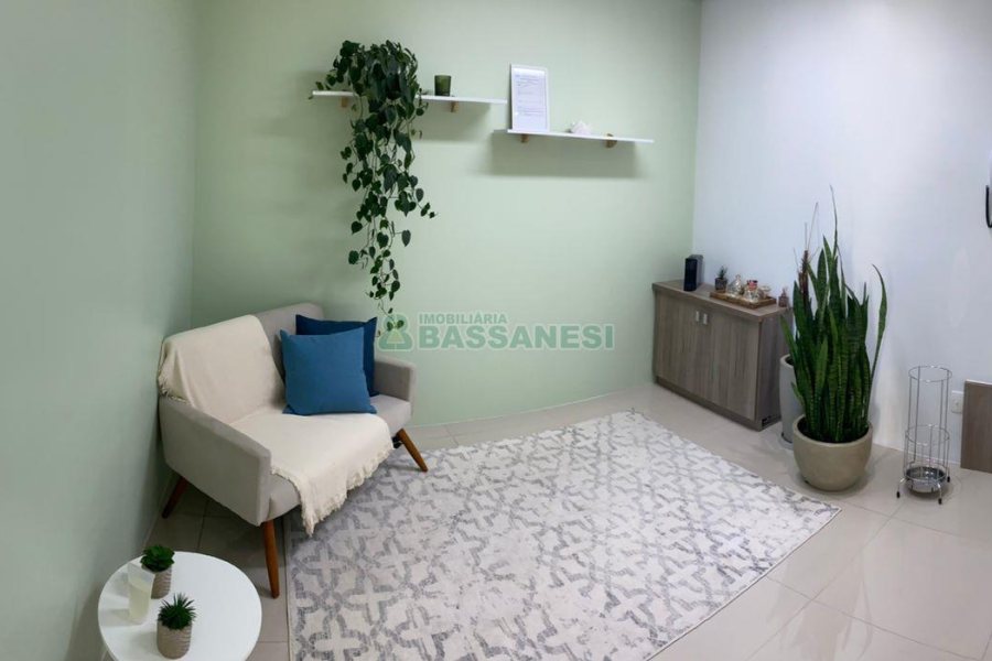 Sala com 48m², no bairro Villagio Iguatemi em Caxias do Sul para Comprar