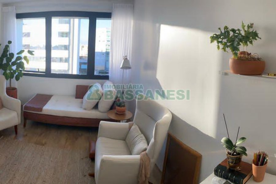 Sala com 48m², no bairro Villagio Iguatemi em Caxias do Sul para Comprar