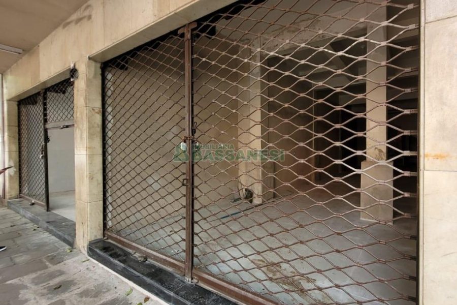 Loja com 90m², no bairro São Pelegrino em Caxias do Sul para Alugar