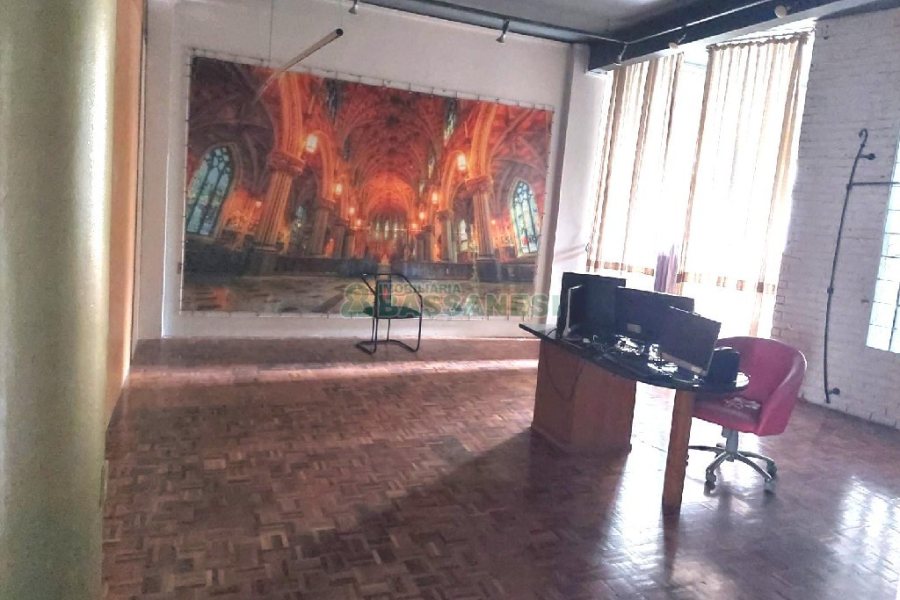 Loja Subsolo com 200m², no bairro Sanvitto em Caxias do Sul para Alugar