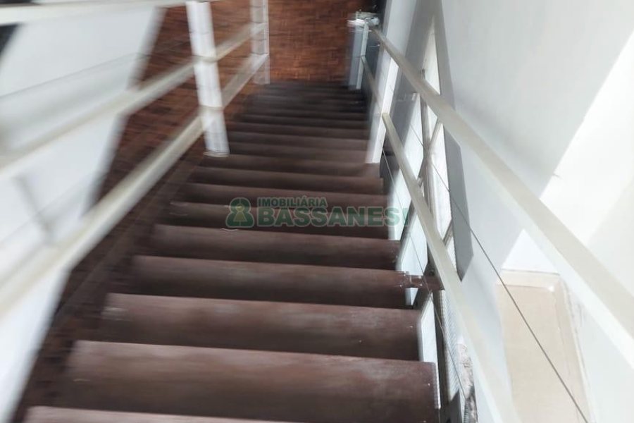 Loja Subsolo com 200m², no bairro Sanvitto em Caxias do Sul para Alugar