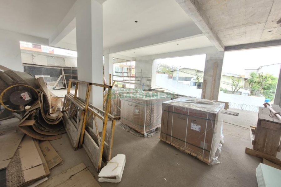 Loja com 315m², no bairro Nossa Senhora de Lourdes em Caxias do Sul para Comprar