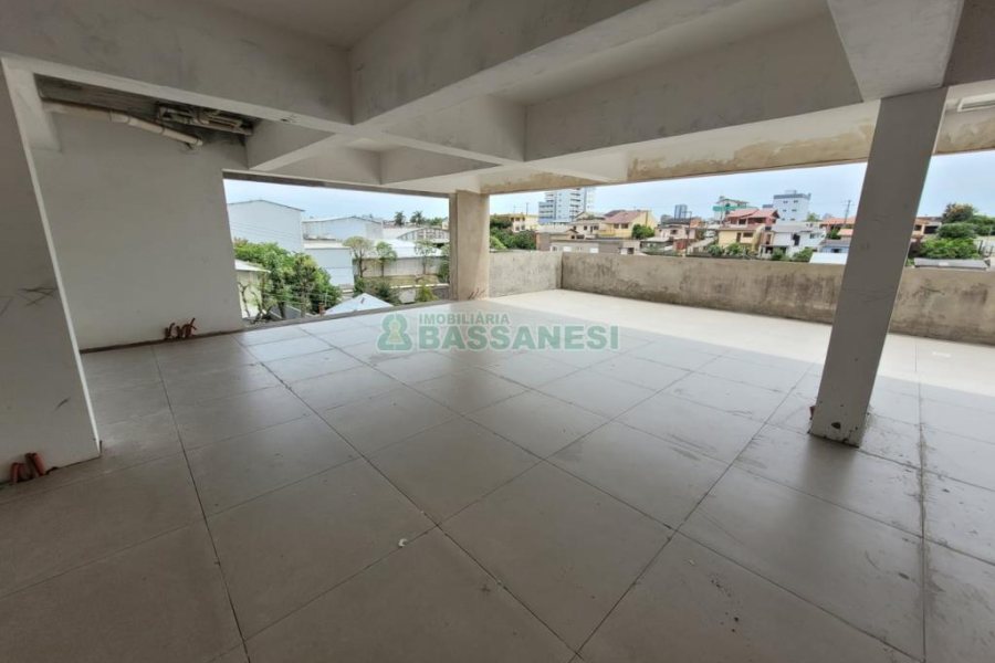 Loja com 234m², no bairro Nossa Senhora de Lourdes em Caxias do Sul para Comprar