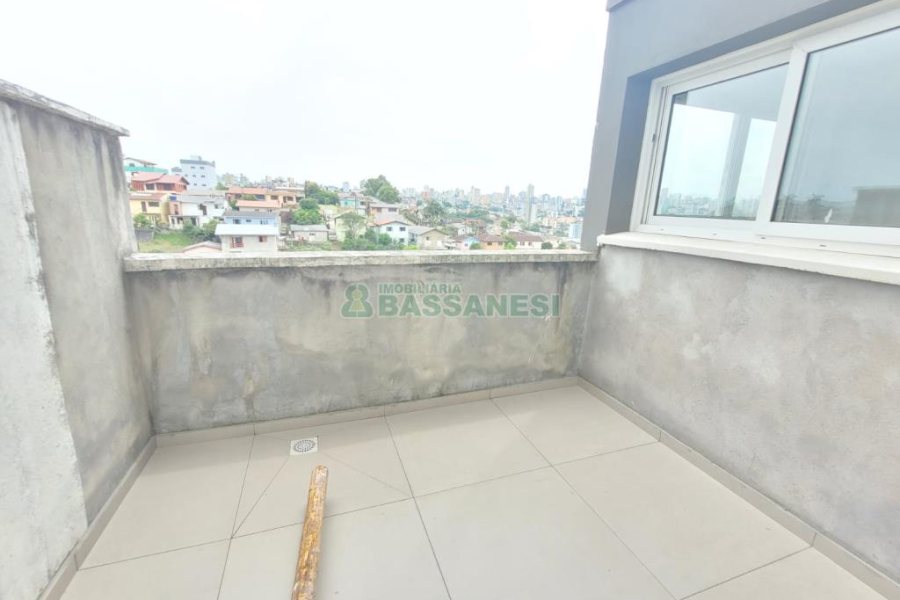Apartamento com 101m², 2 dormitórios, no bairro Kayser em Caxias do Sul para Comprar