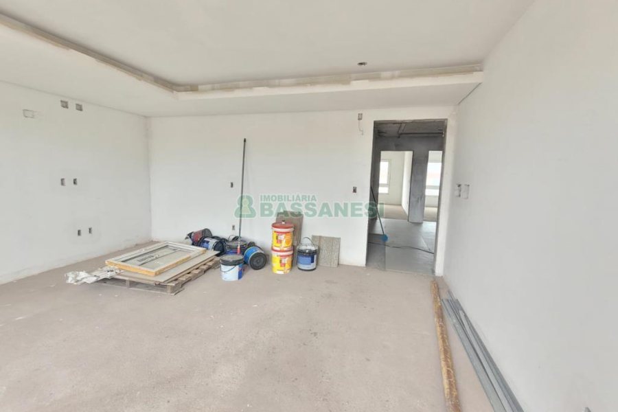 Apartamento com 105m², 2 dormitórios, no bairro Kayser em Caxias do Sul para Comprar