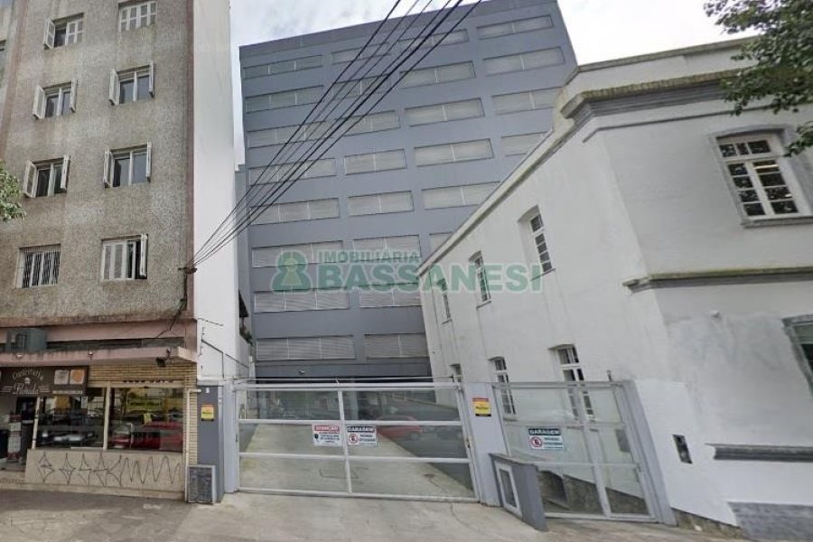 Box com 12m², no bairro Centro em Caxias do Sul para Comprar