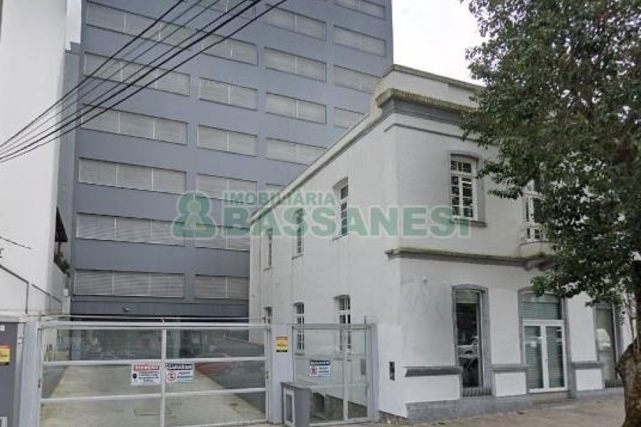 Box com 12m², no bairro Centro em Caxias do Sul para Comprar