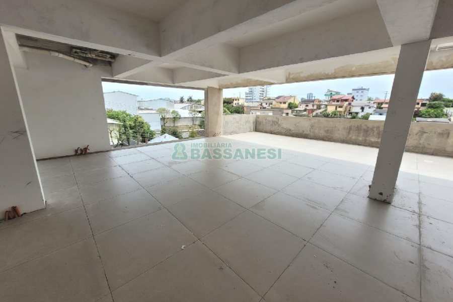 Loja com 315m², no bairro Kayser em Caxias do Sul para Alugar ou Comprar