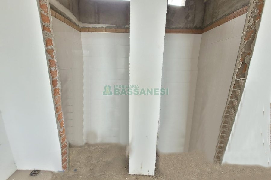 Loja com 315m², no bairro Kayser em Caxias do Sul para Alugar ou Comprar