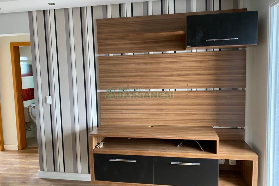 Apartamento com 70m², 2 dormitórios, 2 vagas, no bairro Sanvitto em Caxias do Sul para Comprar