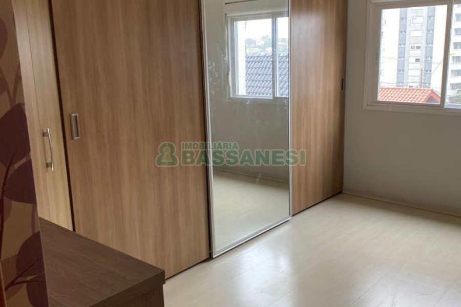 Apartamento com 70m², 2 dormitórios, 2 vagas, no bairro Sanvitto em Caxias do Sul para Comprar