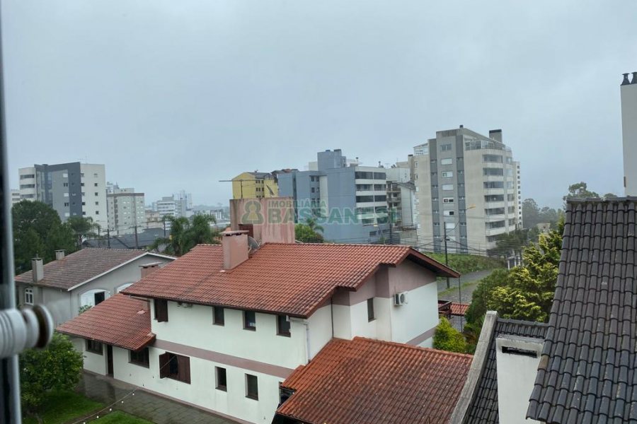 Apartamento com 70m², 2 dormitórios, 2 vagas, no bairro Sanvitto em Caxias do Sul para Comprar