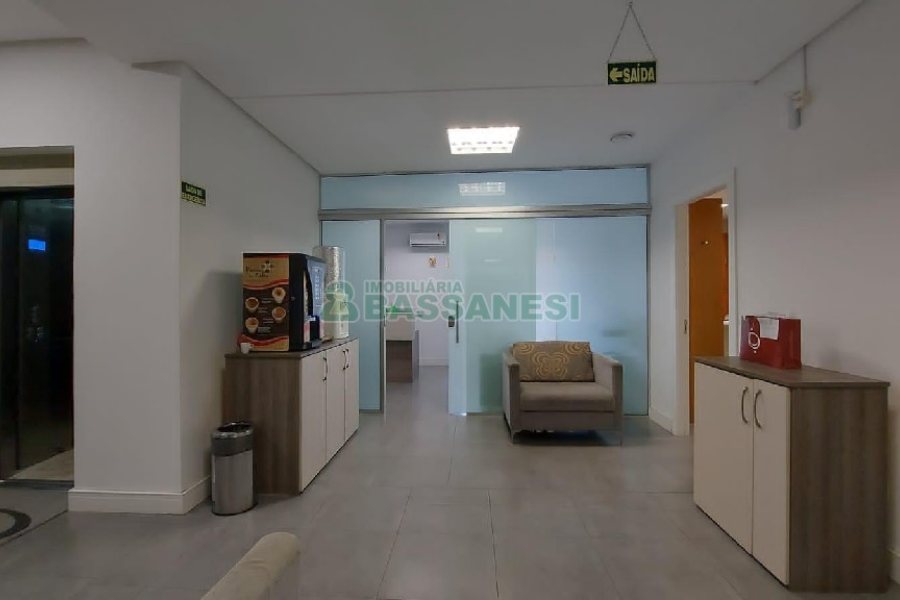 Predio com 600m², no bairro Cinqüentenário em Caxias do Sul para Alugar