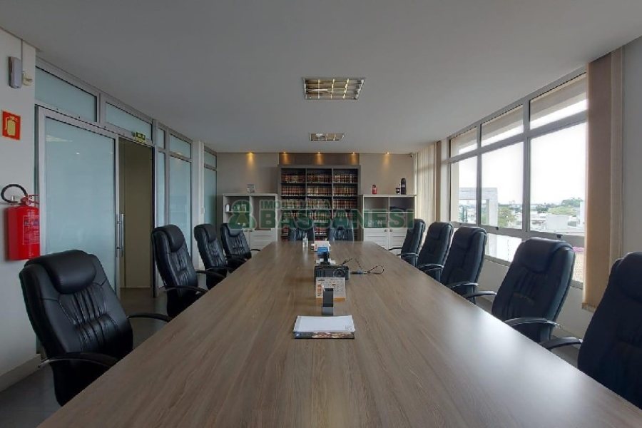 Predio com 600m², no bairro Cinqüentenário em Caxias do Sul para Alugar