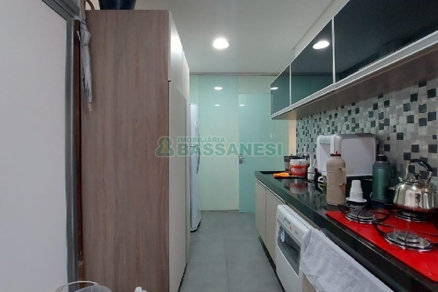 Predio com 600m², no bairro Cinqüentenário em Caxias do Sul para Alugar