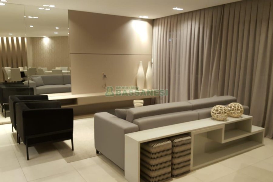 Apto Mobiliado com 439m², 3 dormitórios, 3 vagas, no bairro Madureira em Caxias do Sul para Comprar