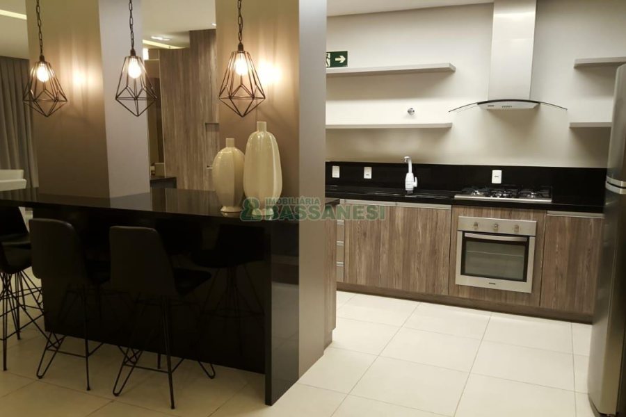 Apto Mobiliado com 439m², 3 dormitórios, 3 vagas, no bairro Madureira em Caxias do Sul para Comprar