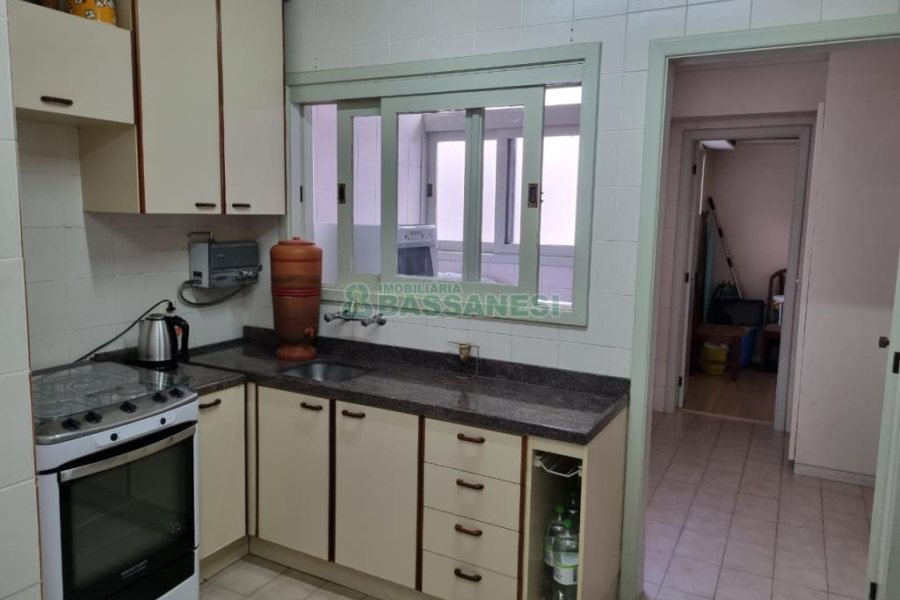 Apto/Cobertura com 182m², 4 dormitórios, 2 vagas, no bairro Lourdes em Caxias do Sul para Comprar