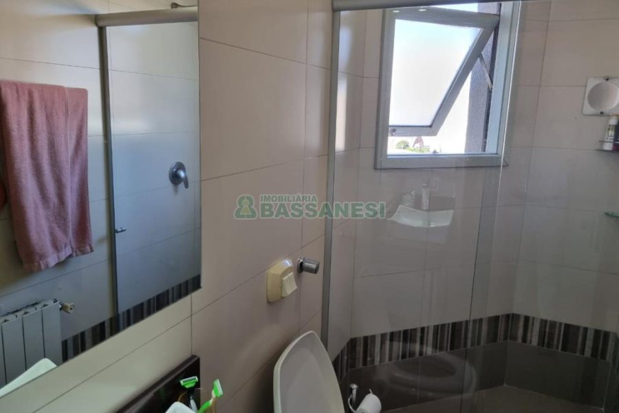 Apto/Cobertura com 182m², 4 dormitórios, 2 vagas, no bairro Lourdes em Caxias do Sul para Comprar