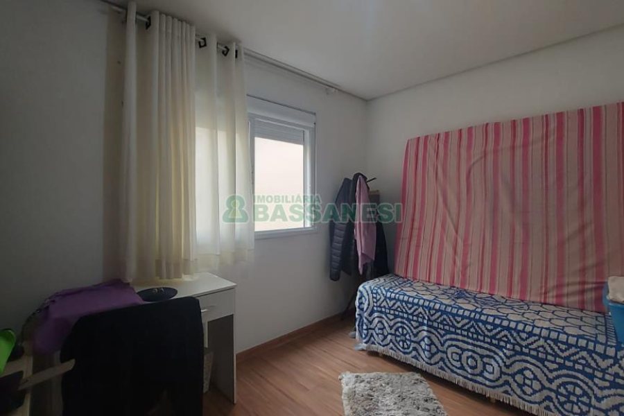 Apartamento com 62m², 2 dormitórios, 2 vagas, no bairro Colina Sorriso em Caxias do Sul para Comprar