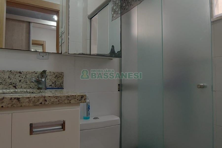 Apartamento com 62m², 2 dormitórios, 2 vagas, no bairro Colina Sorriso em Caxias do Sul para Comprar