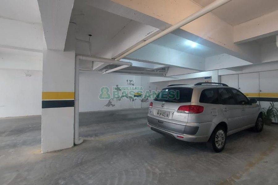 Apartamento com 62m², 2 dormitórios, 2 vagas, no bairro Colina Sorriso em Caxias do Sul para Comprar