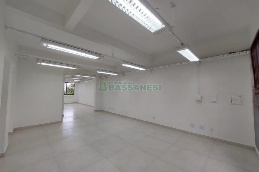 Loja com 100m², no bairro Forqueta em Caxias do Sul para Alugar