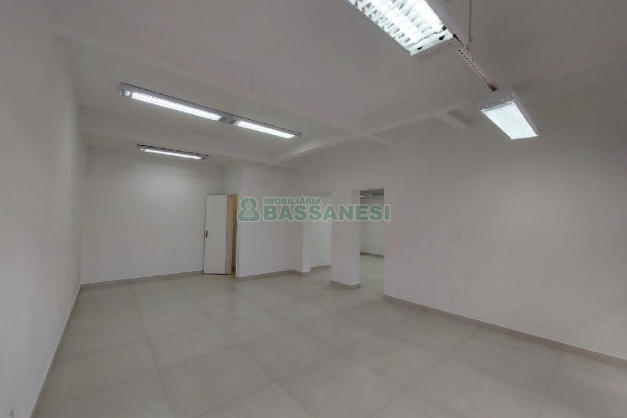 Loja com 100m², no bairro Forqueta em Caxias do Sul para Alugar