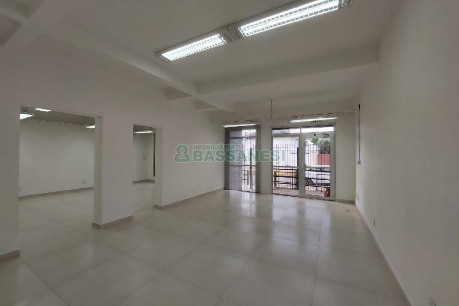 Loja com 100m², no bairro Forqueta em Caxias do Sul para Alugar