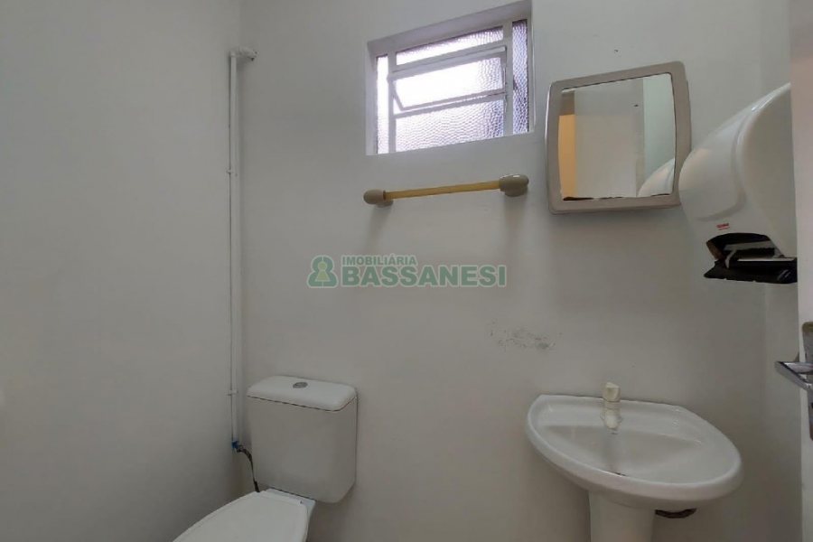 Loja com 100m², no bairro Forqueta em Caxias do Sul para Alugar