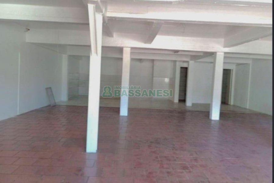Loja com 200m², no bairro Santa Catarina em Caxias do Sul para Alugar