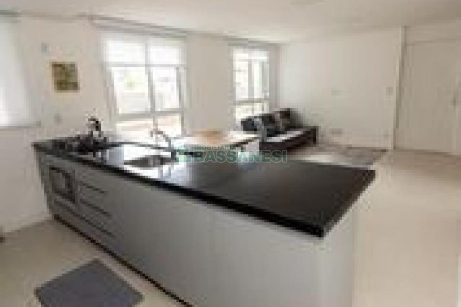 Apartamento com 58m², 1 dormitório, 1 vaga, no bairro Centro em Caxias do Sul para Comprar