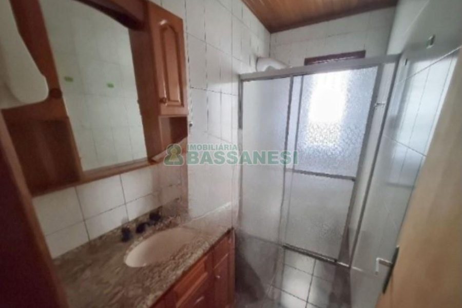 Casa com 150m², 4 dormitórios, no bairro Santa Catarina em Caxias do Sul para Alugar