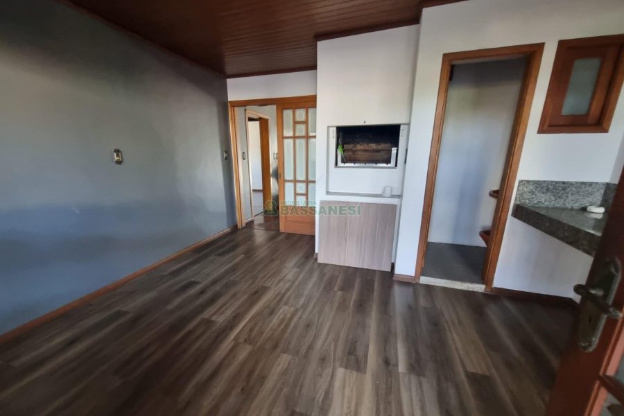 Casa com 150m², 4 dormitórios, no bairro Santa Catarina em Caxias do Sul para Alugar