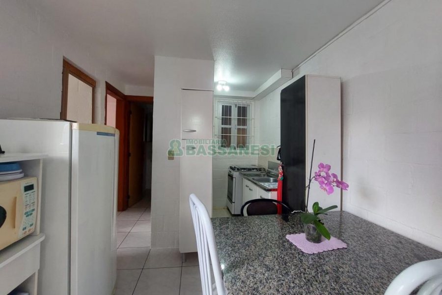 Apartamento com 39m², 2 dormitórios, 1 vaga, no bairro Esplanada em Caxias do Sul para Comprar