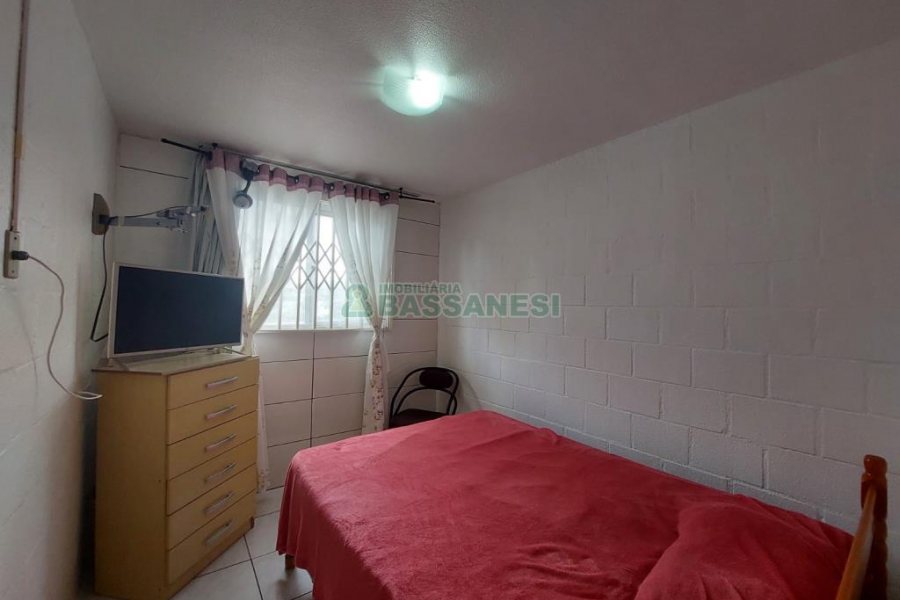 Apartamento com 39m², 2 dormitórios, 1 vaga, no bairro Esplanada em Caxias do Sul para Comprar