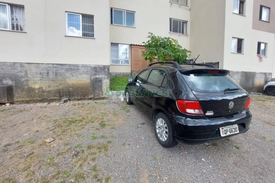 Apartamento com 39m², 2 dormitórios, 1 vaga, no bairro Esplanada em Caxias do Sul para Comprar