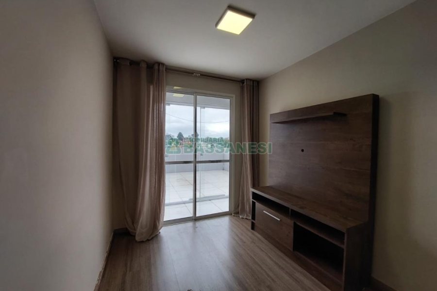 Apartamento com 92m², 2 dormitórios, 1 vaga, no bairro Jardelino Ramos em Caxias do Sul para Comprar