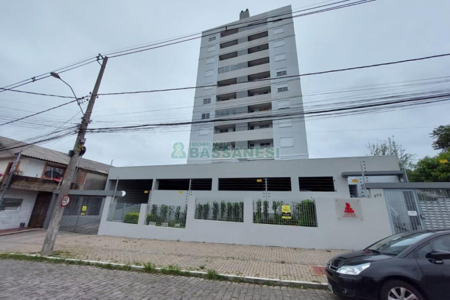 Apartamento com 92m², 2 dormitórios, 1 vaga, no bairro Jardelino Ramos em Caxias do Sul para Comprar