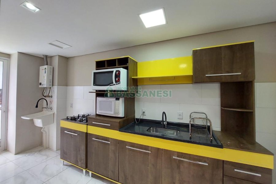 Apartamento com 92m², 2 dormitórios, 1 vaga, no bairro Jardelino Ramos em Caxias do Sul para Comprar