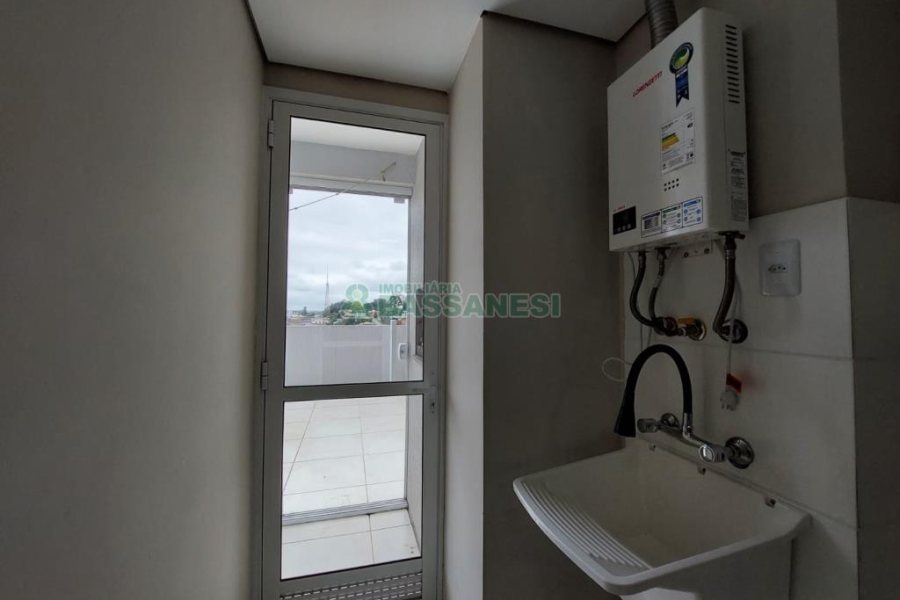 Apartamento com 92m², 2 dormitórios, 1 vaga, no bairro Jardelino Ramos em Caxias do Sul para Comprar