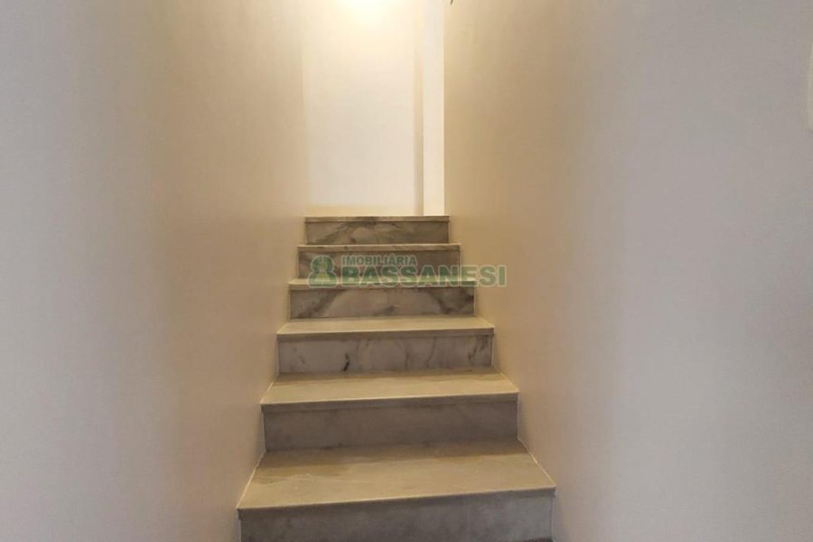 Casa com 140m², 2 dormitórios, no bairro São Pelegrino em Caxias do Sul para Alugar ou Comprar