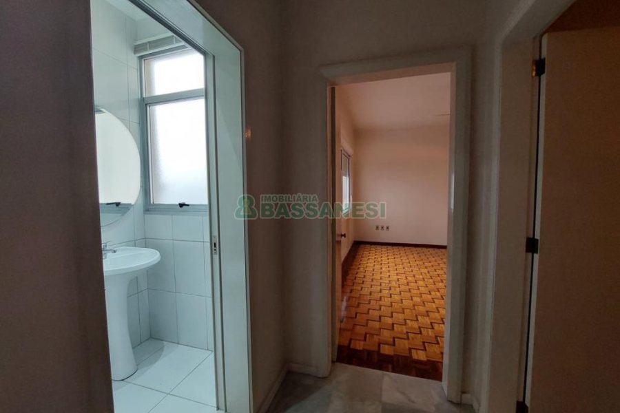 Casa com 140m², 2 dormitórios, no bairro São Pelegrino em Caxias do Sul para Alugar ou Comprar