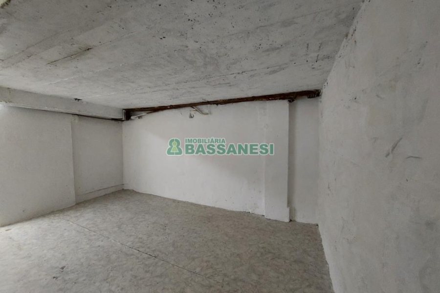 Casa com 140m², 2 dormitórios, no bairro São Pelegrino em Caxias do Sul para Alugar ou Comprar