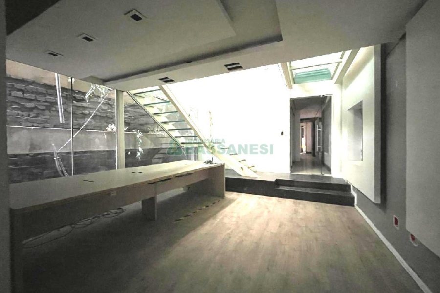 Loja com 120m², no bairro São Pelegrino em Caxias do Sul para Alugar