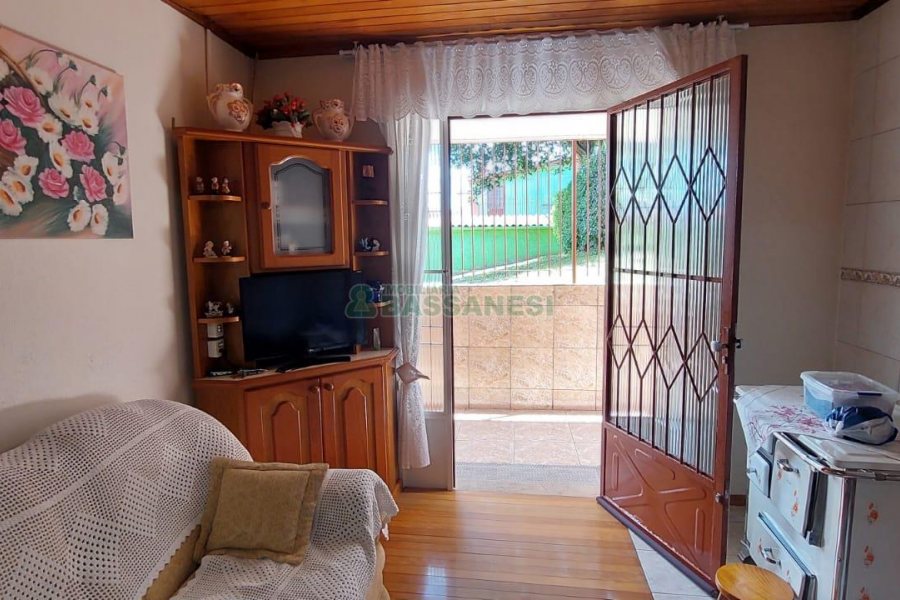 Casa com 90m², 3 dormitórios, no bairro Planalto em Caxias do Sul para Alugar