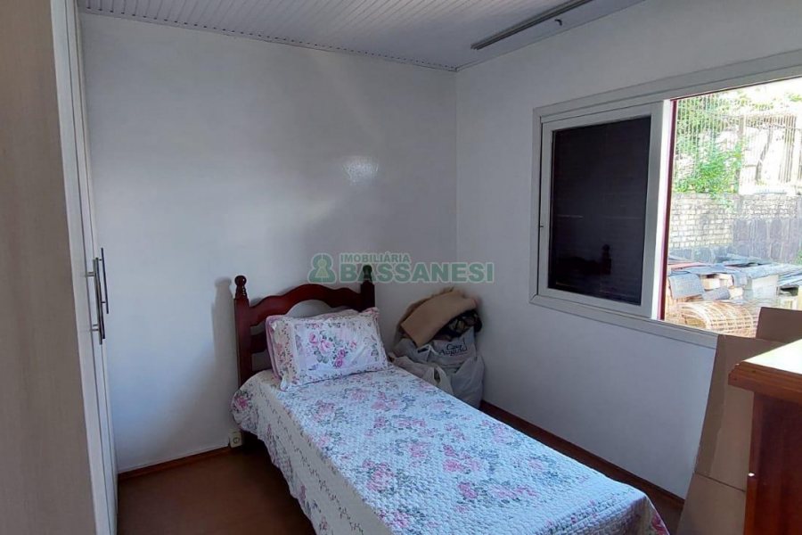 Casa com 90m², 3 dormitórios, no bairro Planalto em Caxias do Sul para Alugar